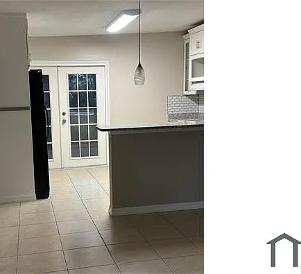 3 bed, 1200 sqft, $1,850 — Photo 3