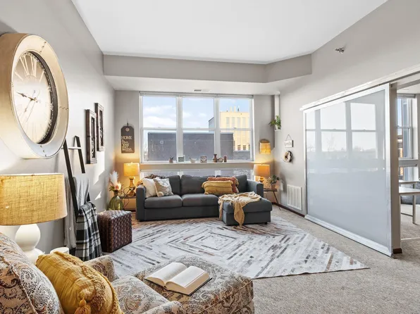 2650 University Ave W APT 213, Saint Paul, MN 55114