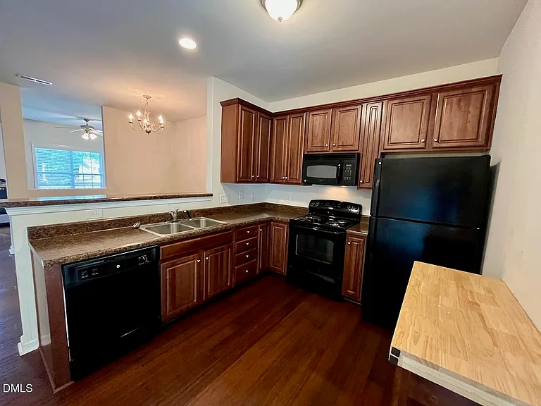 3853 Volkswalk Pl — Photo 3