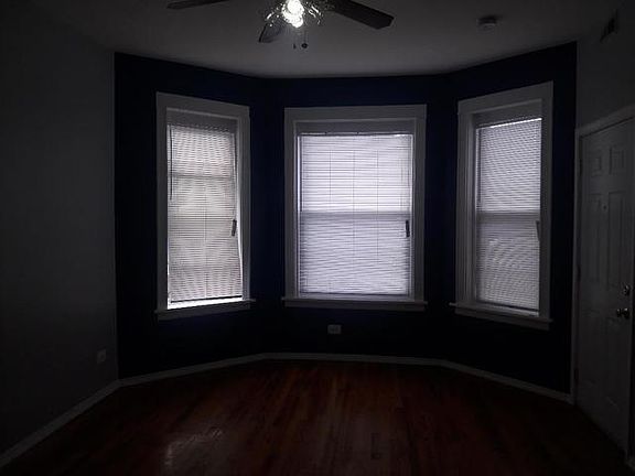 2nd image of 1029 N Hamlin Ave #2