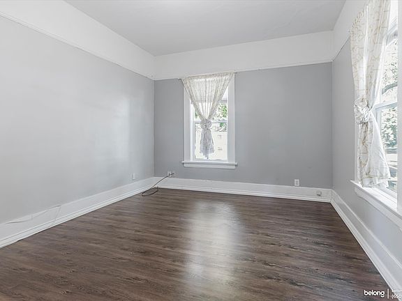 5th image of 1009 McKendrie St #B