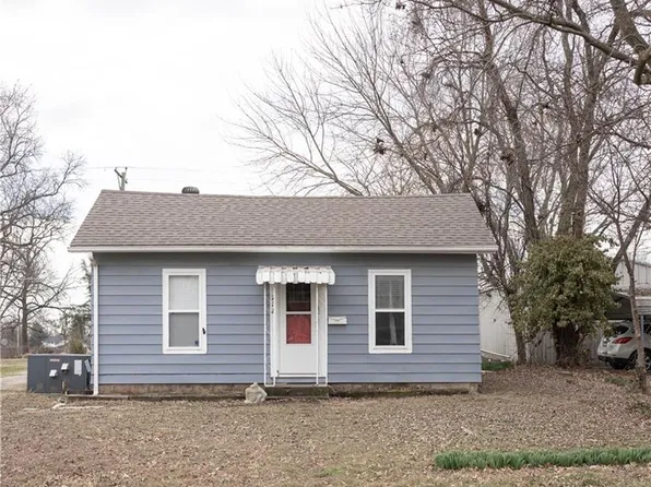 712 E Jackson St, Pittsburg, KS 66762