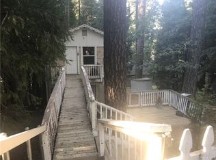 22816 Laurel Ln, Crestline, CA 92325