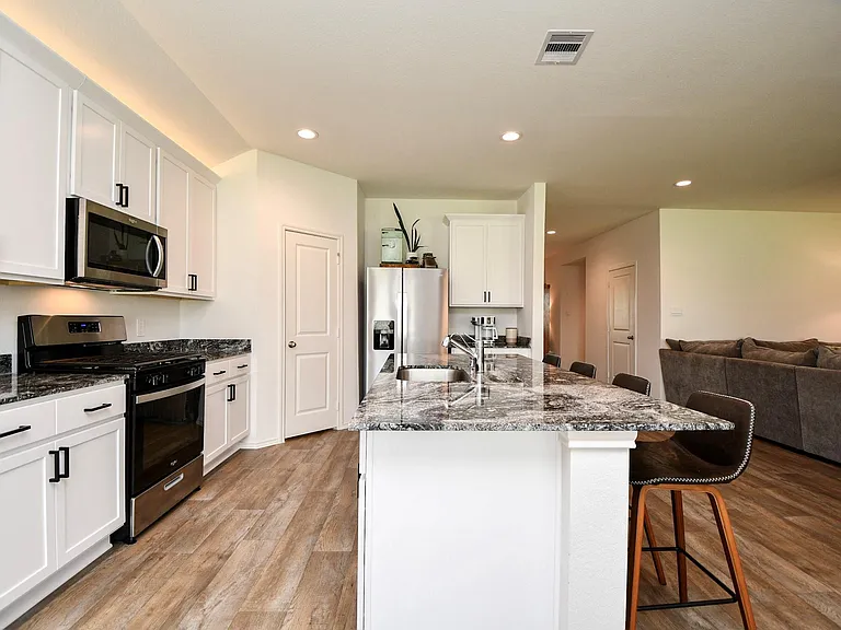 3008 Bur Landing Ln — Photo 10