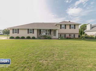2146 Kensington Ln, Green Bay, WI 54311