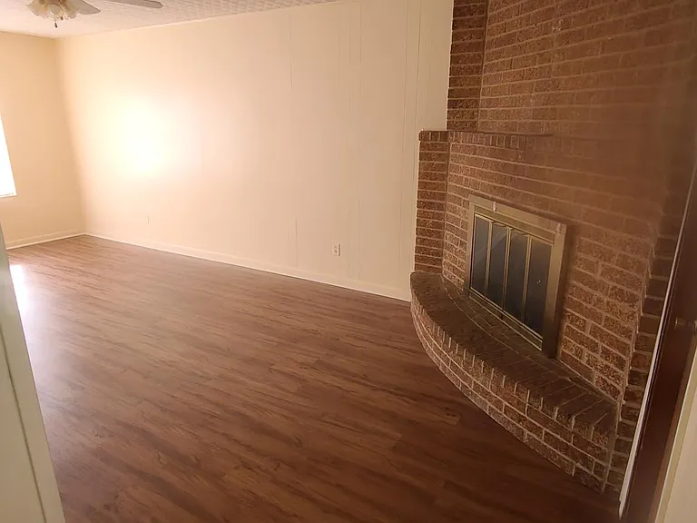 9330 Shepherd Dr — Photo 2