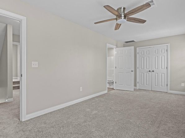 lexington-kentucky-446956486 picture