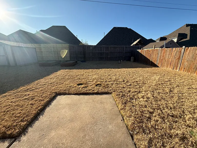 18509 Chestnut Oak Dr — Photo 35