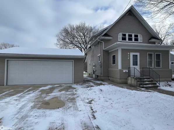 914 S 8th St, Clear Lake, IA 50428
