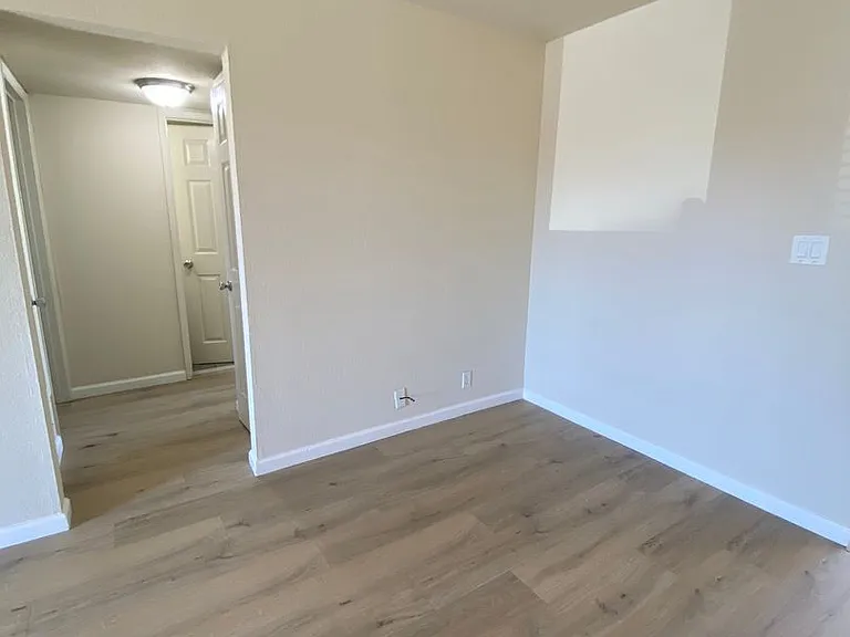925 Pomeroy Ave — Photo 16