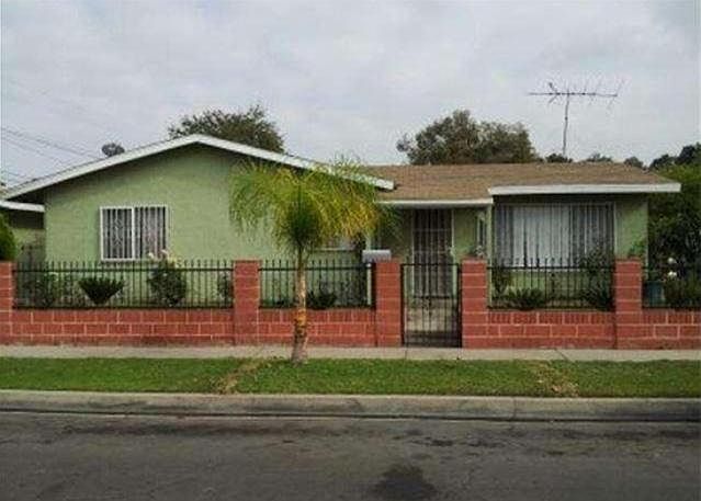 2nd image of 1103 Lang Ave
