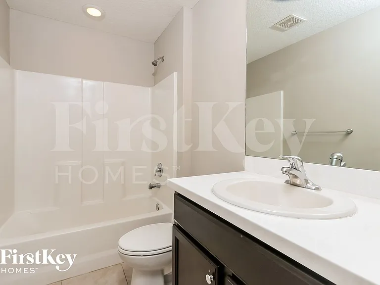 1257 SW Century Ave — Photo 13