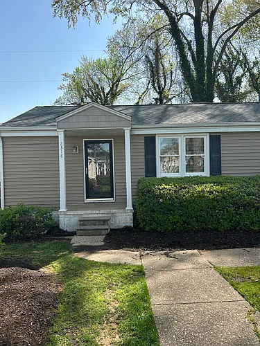 2318 Bernard St Photo 1
