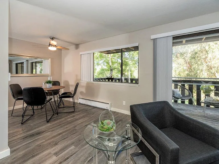 Parkside Apartments dining room view