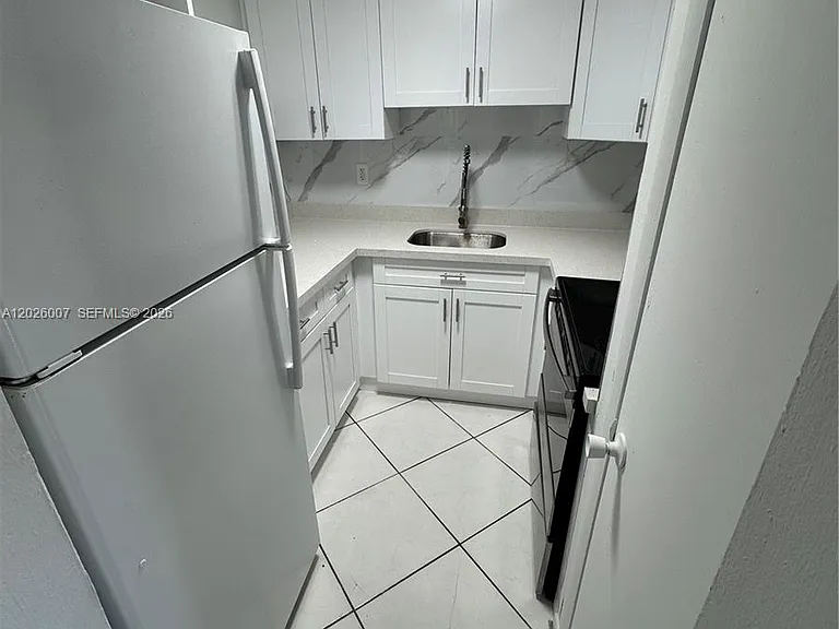 1555 W 44th Pl #244 — Photo 5
