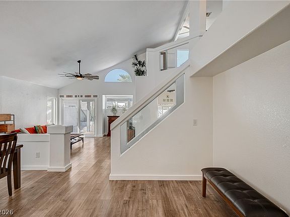 4th image of 3725 Misty Falls St
