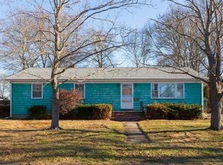 5 Homestead Ave, Fairhaven, MA 02719