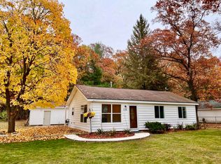 1130 S Forest Dr, Muskegon, MI 49442