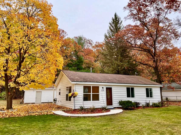 1130 S Forest Dr, Muskegon, MI 49442