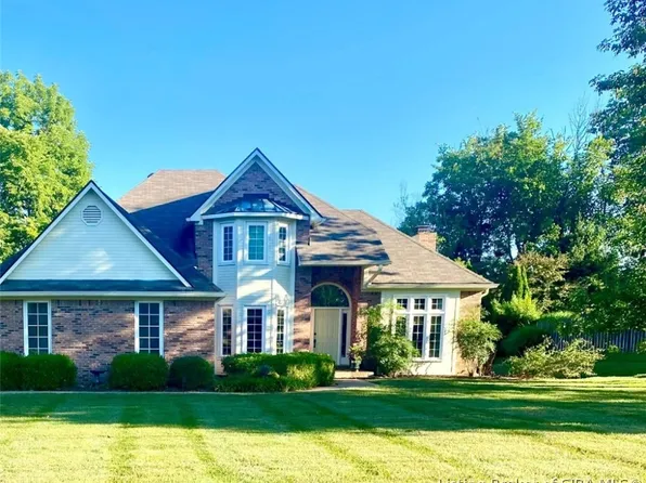 1906 Windy Creek Way, New Albany, IN 47150