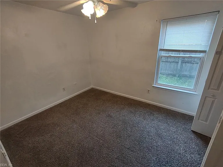 6024 Bradford Dr #B — Photo 3