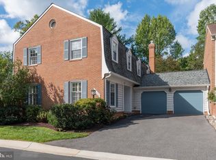 10226 Democracy Ln, Potomac, MD 20854