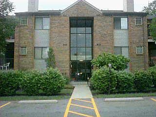 1st image of 5979 Meadowcreek Dr #6
