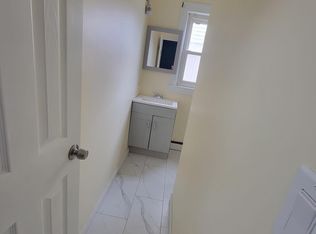 27 De Witt St, Valley Stream, NY 11580