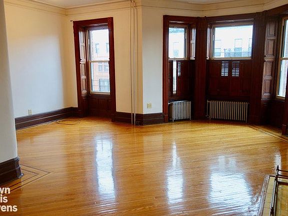 2nd image of 1152 Dean St APT 3