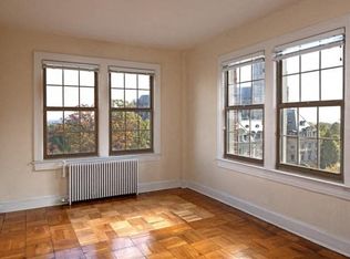 Alto Towers, Washington, DC 20016