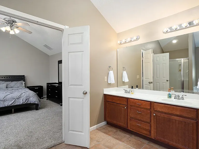 835 E Country Ridge St — Photo 24