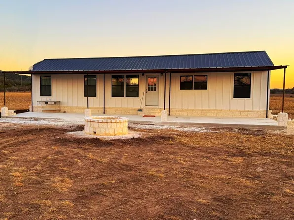 1008 B And R Rd, Utopia, TX 78884