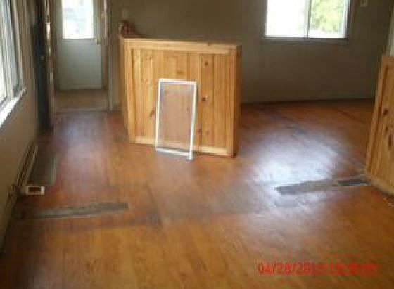 5th image of 525 Florence St