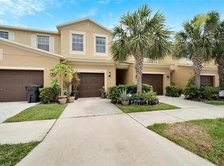 2024 Hawks View Dr, Ruskin, FL 33570