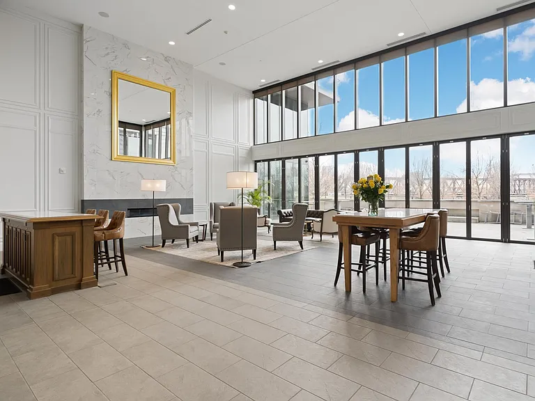 250 Spring St #313 — Photo 32