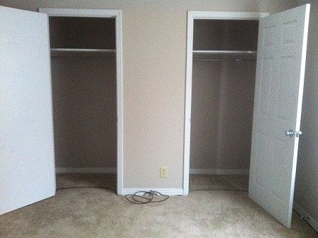2nd image of 102 Kingsbury Ct APT B