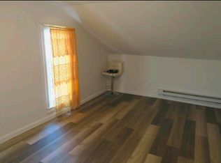 98 Suydam St FLOOR 2, New Brunswick, NJ