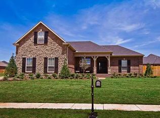 2477 Riverfront Ln, Fayetteville, AR 72701