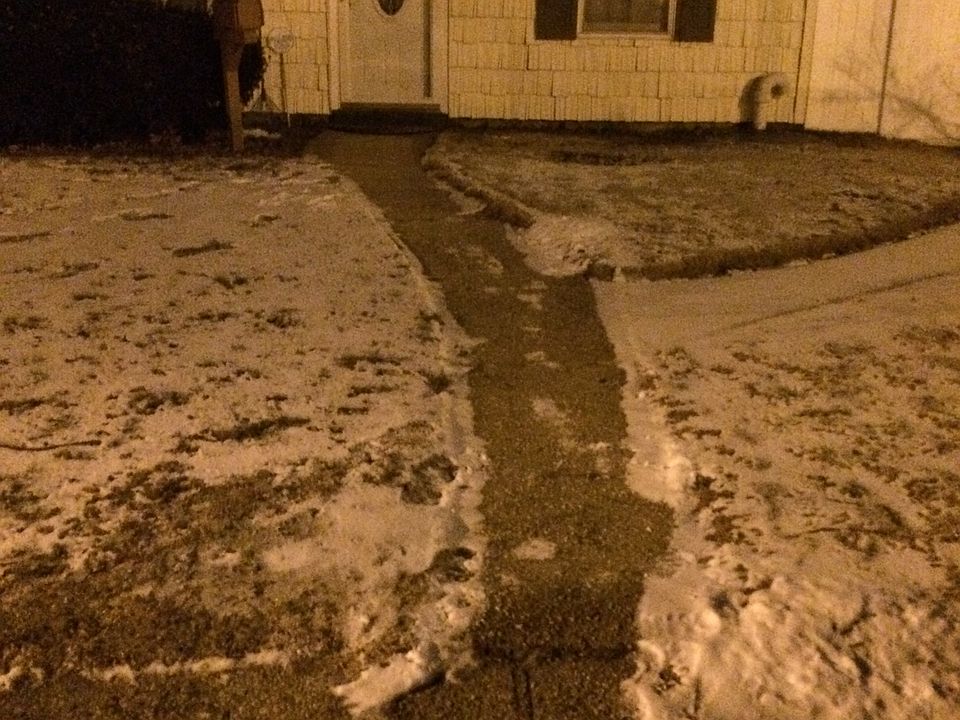1st image of 27 Saucer Ln