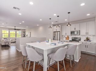 1712 E Bridgeport Pkwy, Gilbert, AZ 85295