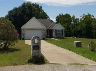 31919 Ironwood Dr, Waller, TX 77484