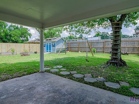 3rd image of 13565 Honey Dr