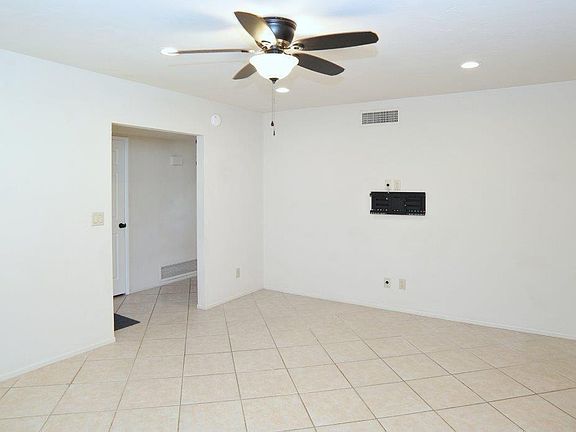 3rd image of 6845 N 1st Ave