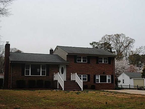 2nd image of 403 York Warwick Dr