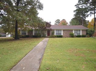 2602 Crestview Dr, Magnolia, AR 71753