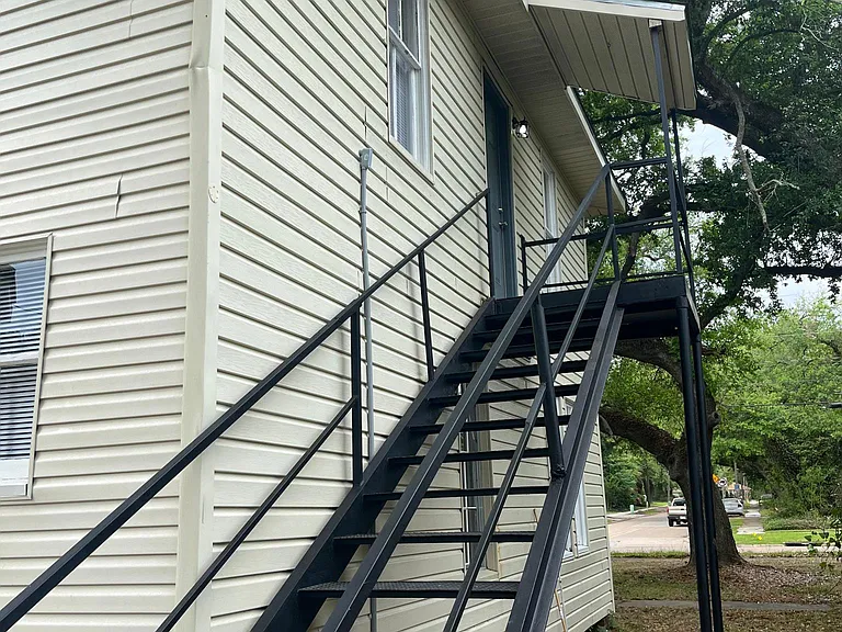 2009 3rd Ave — Photo 10