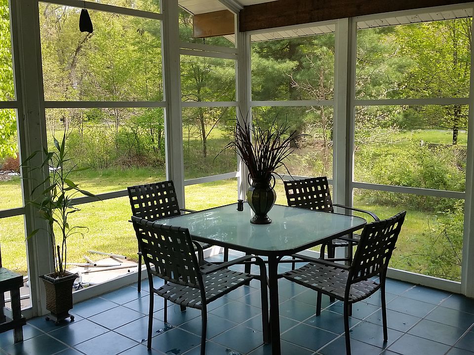 1st image of 151 Circle Dr
