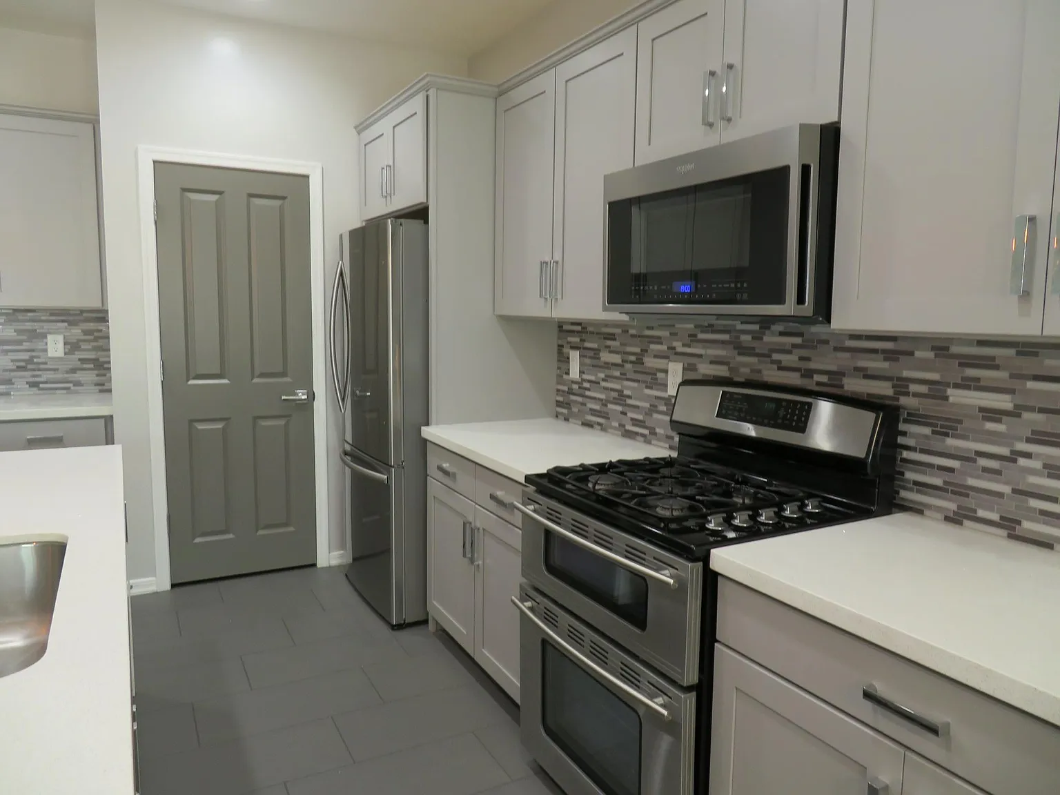 14417 W Wethersfield Rd — Photo 4