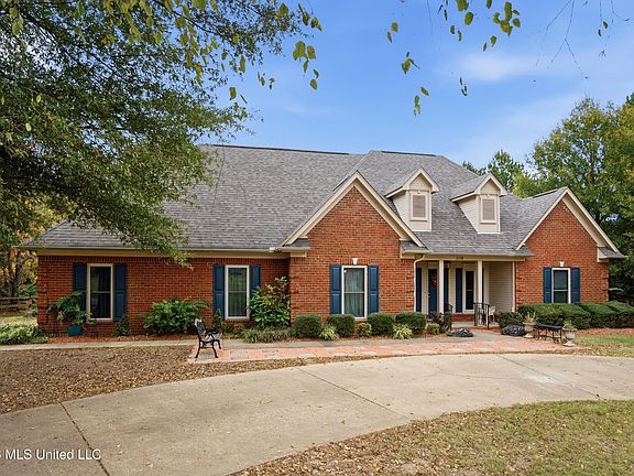 2nd image of 2578 Lamar Pl