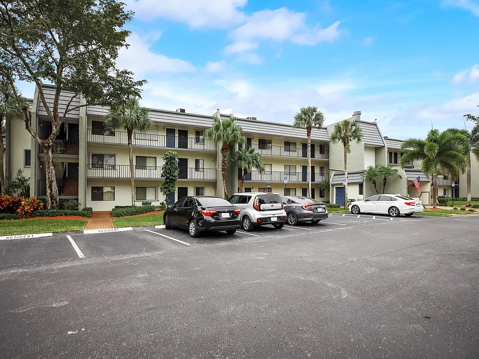 4801 Esedra Ct #201